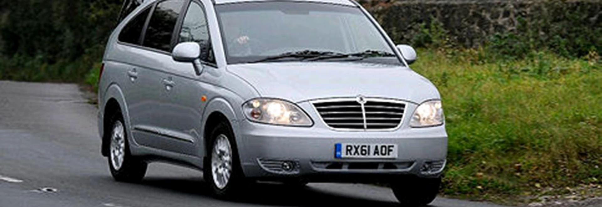 SsangYong Rodius 270 ES Auto (2011)